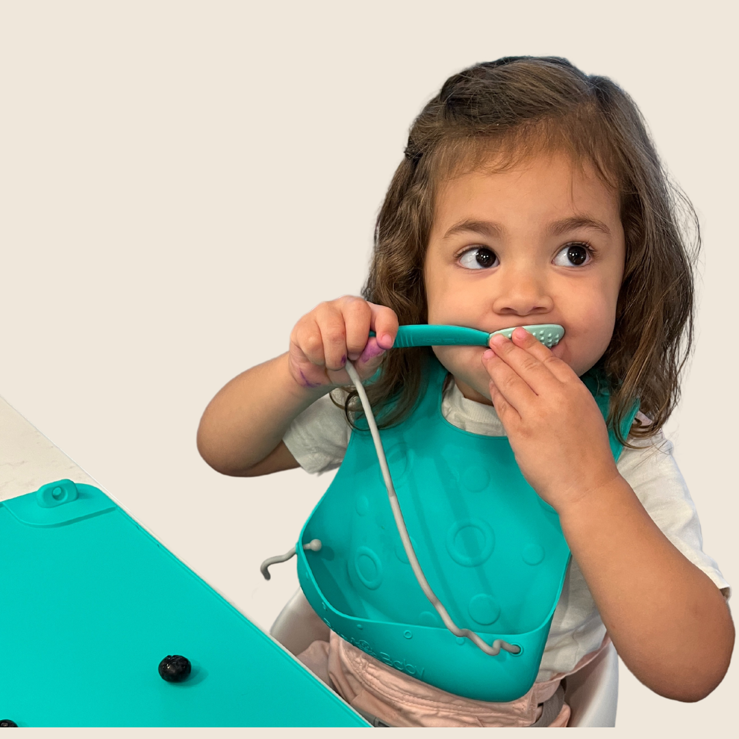 Stop-Drop Travel Bib+ Tethers